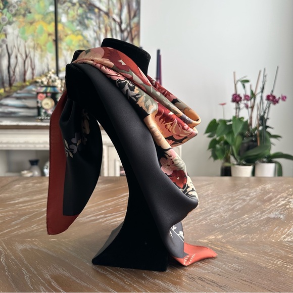 Authentic Ralph Lauren Scarf New Without Tag - Picture 4 of 6